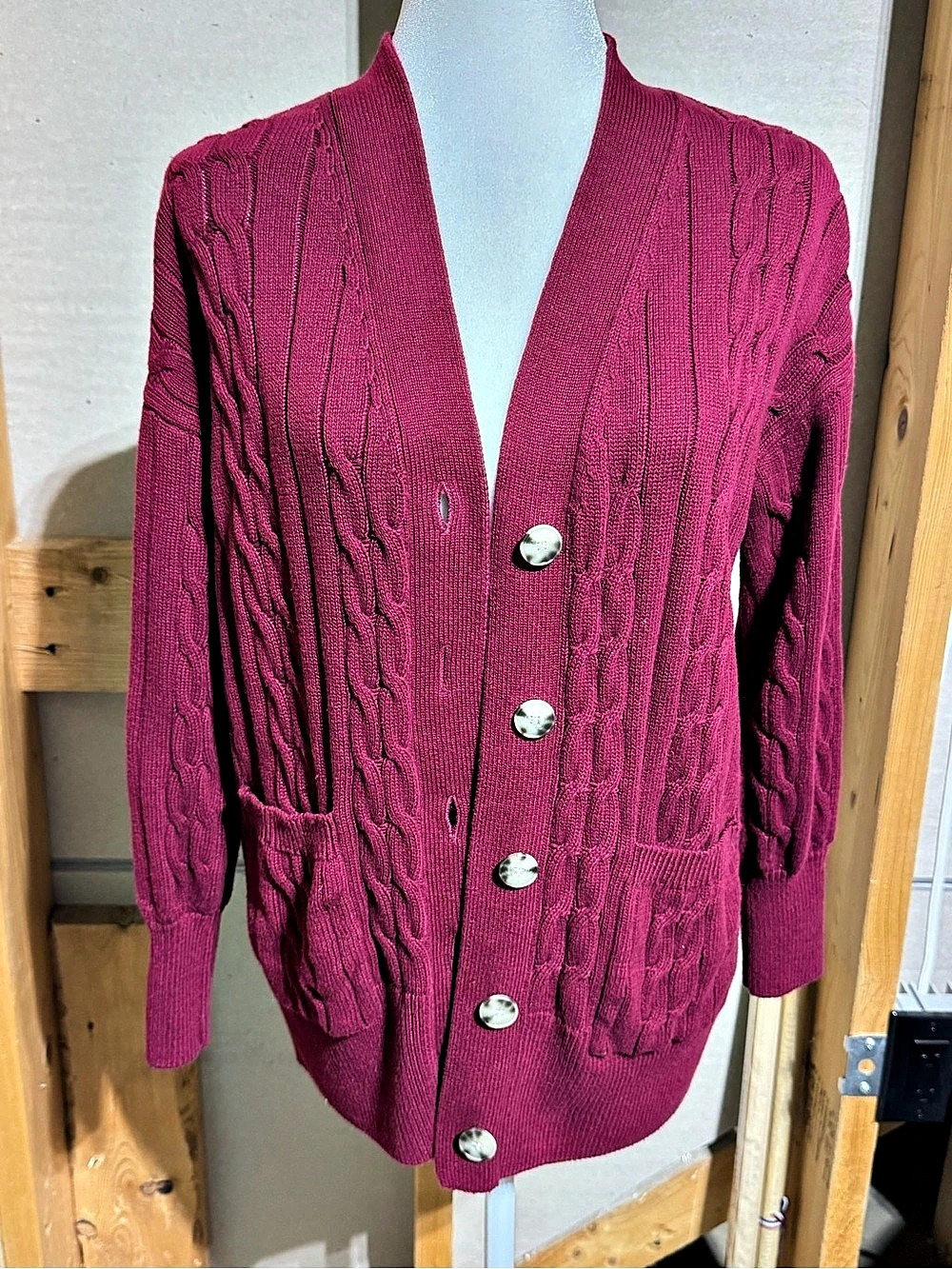 LOFT Cable Knit Cardigan in Burgundy Size Medium